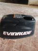 Calandra 4HP Evinrude 4T usata con adesivi in ordine e leggeri graffi lucidabili.